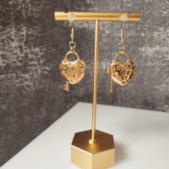 Rhinestone Heart Lock and Key Gold Earrings - Picture 3 of 3